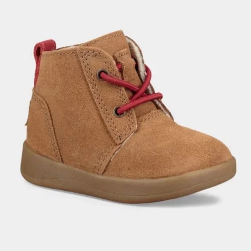 UGG Baby/Toddler Kristjan Chukka Boots with Side Zipper in Chestnut. Size 2/3.